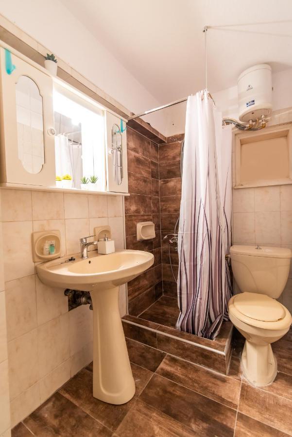 Pine Trees Apartment بريفيزا المظهر الخارجي الصورة